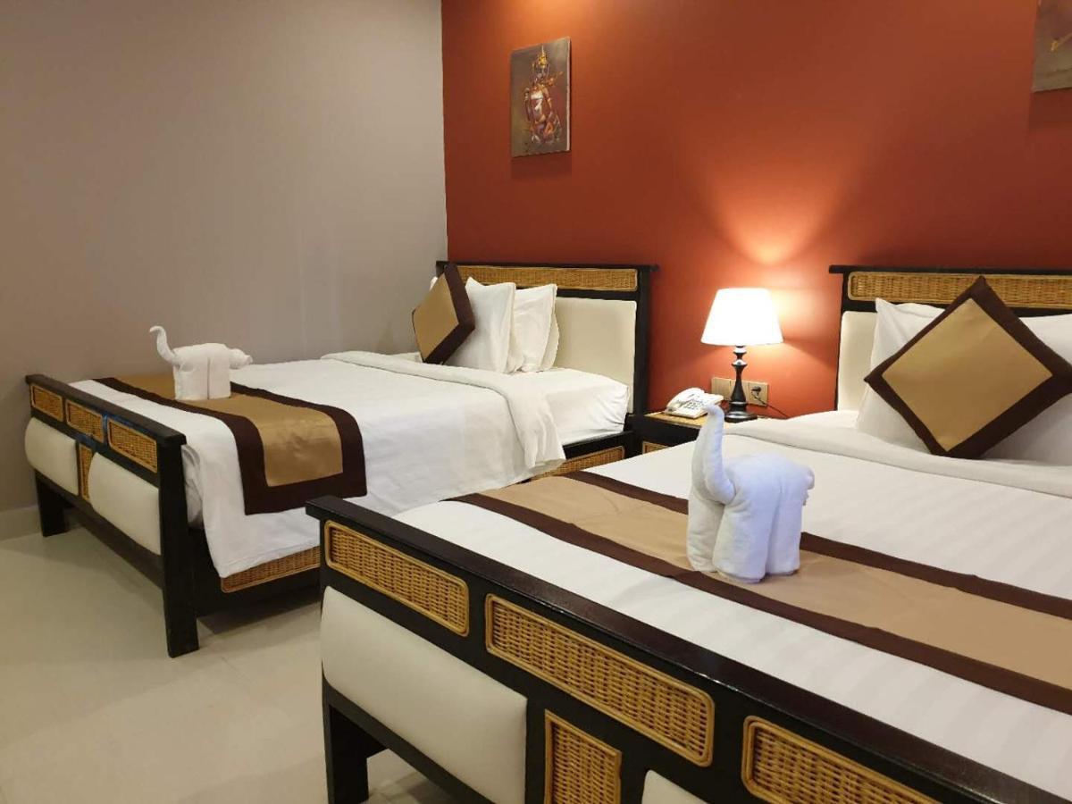 Aristocrat Residence & Hotel Sihanoukville Exterior photo